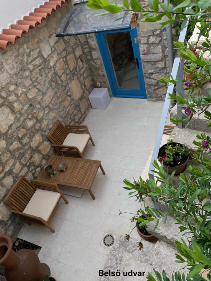 Murter-Sun Stone House ภายนอก รูปภาพ